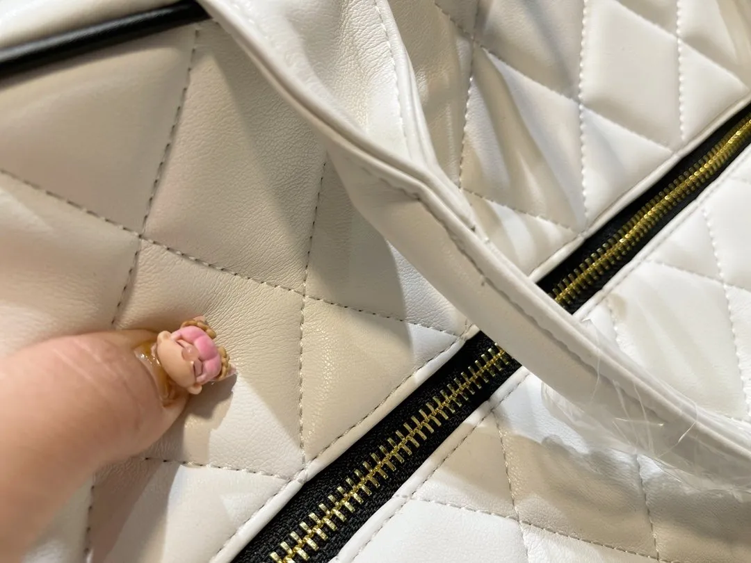 Designer Handbags CL 150