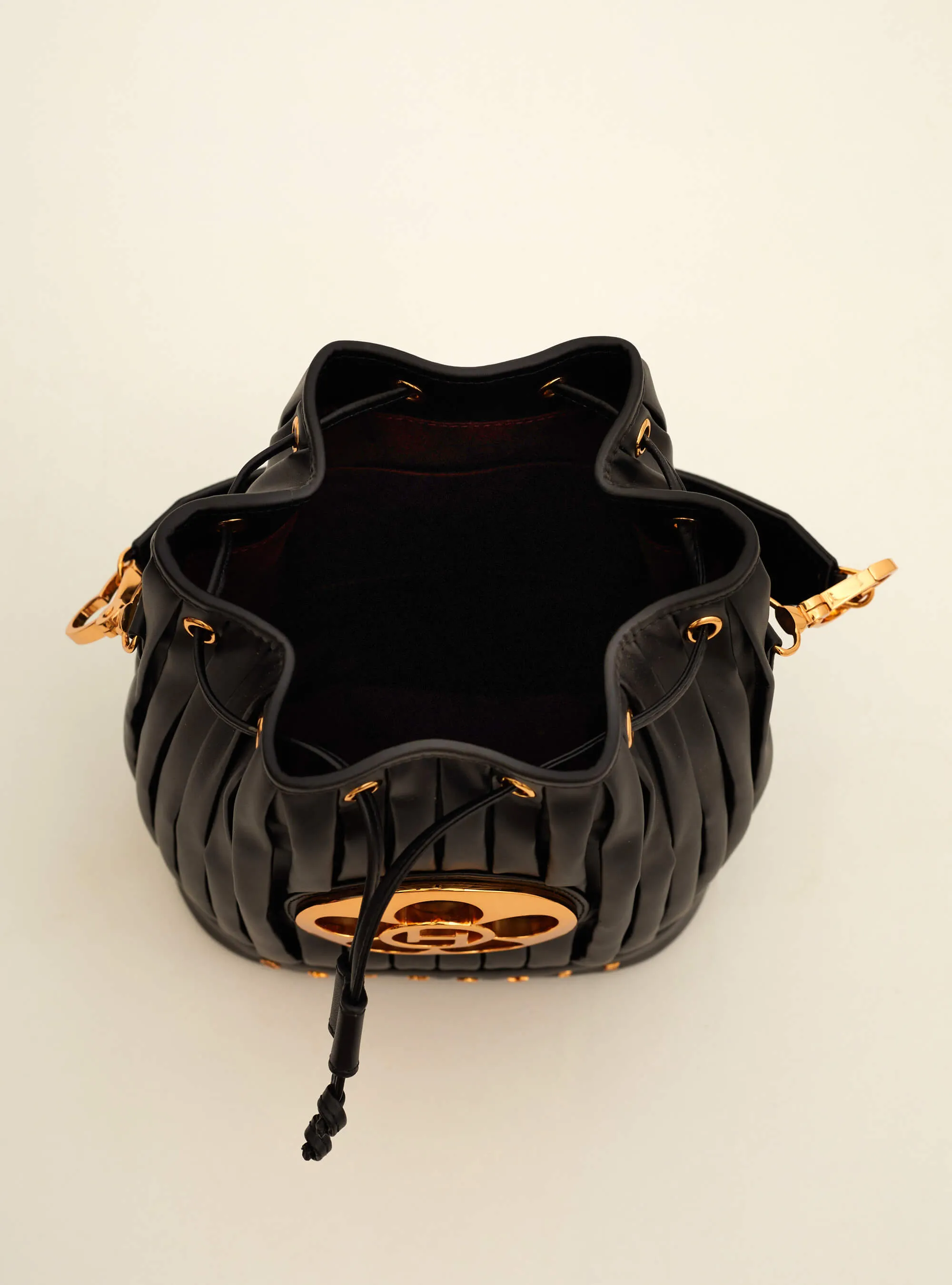 OH Poppi Bucket Bag in Noir Black